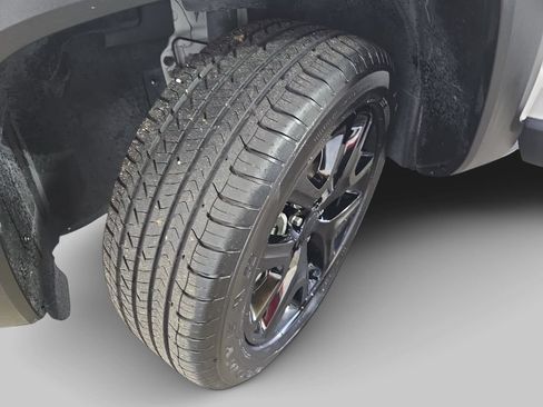 Used 2023 Jeep Renegade Altitude w/ Sun/Sound Group AWD/4WD image 34