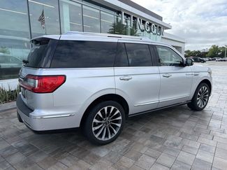 Used 2019 Lincoln Navigator Select w/ Technology Package video 2