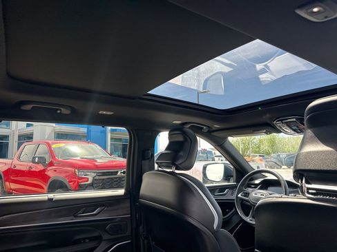 Used 2024 Jeep Grand Cherokee L Overland w/ Advanced Protech Group III image 38