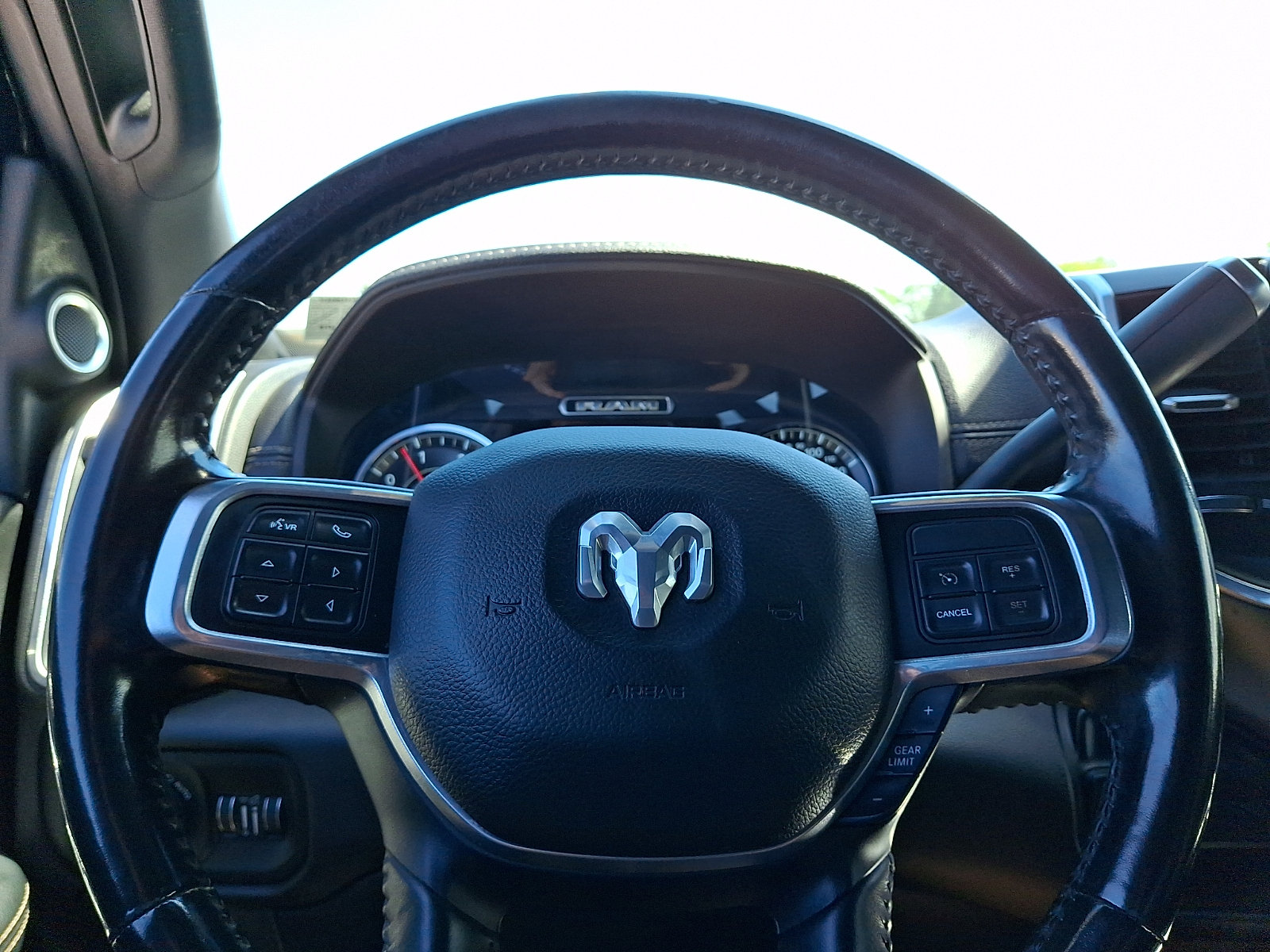 Used 2021 RAM 2500 Laramie AWD/4WD image 19