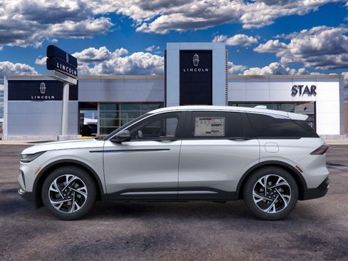 New 2026 Lincoln Nautilus Premier AWD/4WD image 3