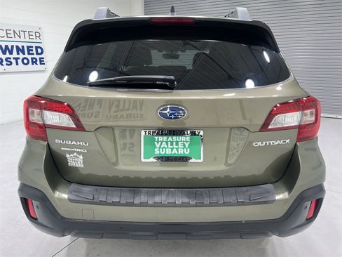 Used 2019 Subaru Outback 2.5i Limited image 7
