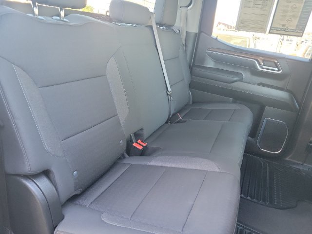 Used 2025 Chevrolet Silverado 1500 LT AWD/4WD image 25