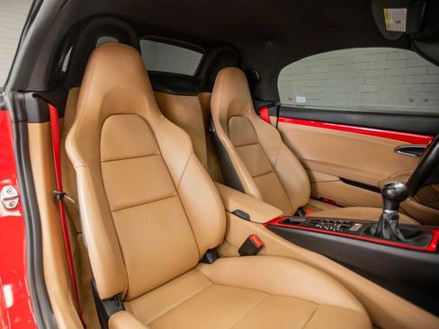 Used 2016 Porsche Boxster GTS image 25