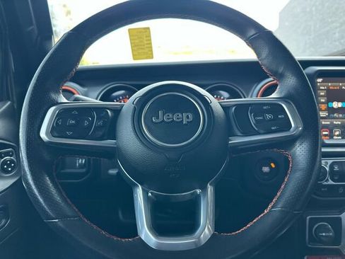 Used 2023 Jeep Gladiator Mojave w/ Cold Weather Group image 27