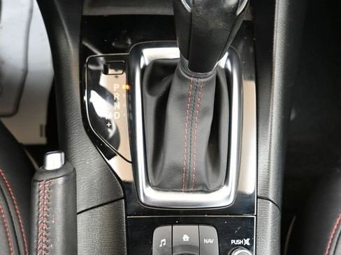 Used 2015 MAZDA MAZDA3 i Grand Touring image 32