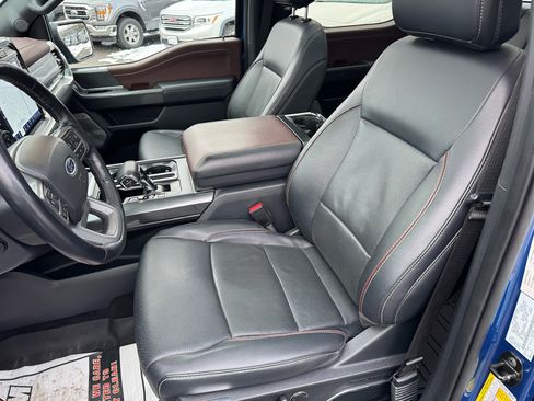 Used 2022 Ford F150 Lariat w/ Equipment Group 502A High image 18