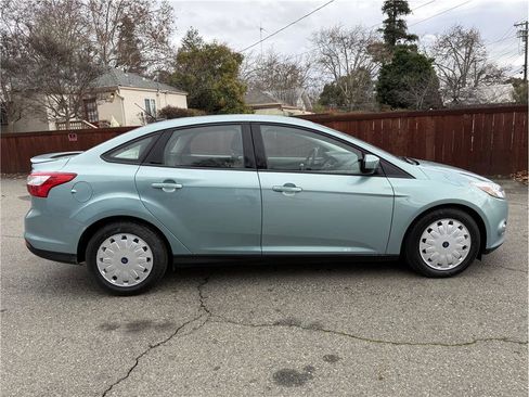 Used 2012 Ford Focus SE image 6