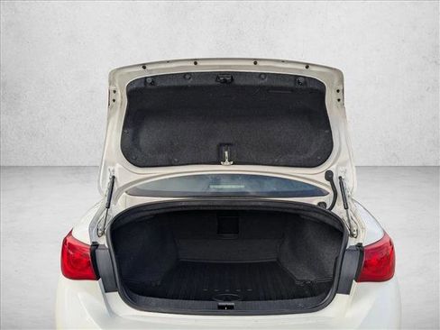 Used 2015 INFINITI Q50 2.0t w/ Moonroof Package image 6