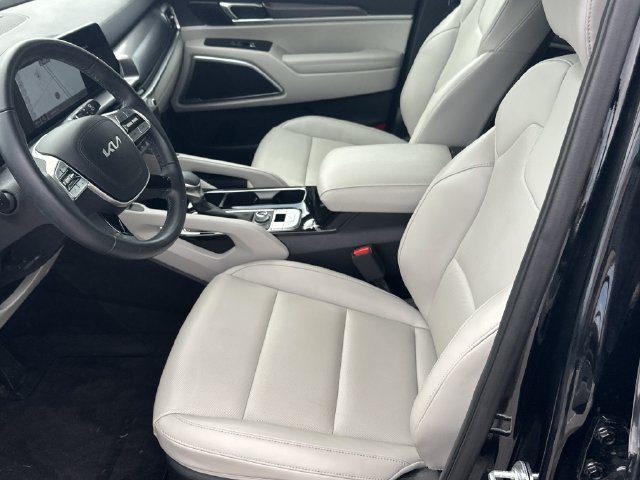 Used 2023 Kia Telluride S AWD/4WD image 15