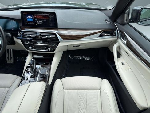 Certified 2023 BMW 530i w/ M Sport Package RWD image 28