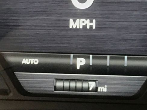 New 2026 RAM 1500 4x4 Crew Cab image 19