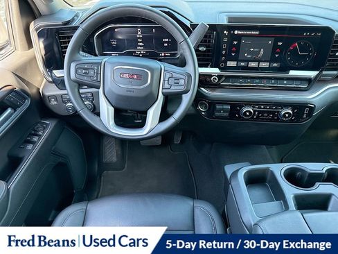 Used 2025 GMC Sierra 1500 SLT AWD/4WD image 24