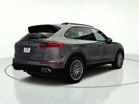 Used 2017 Porsche Cayenne S AWD/4WD image 7