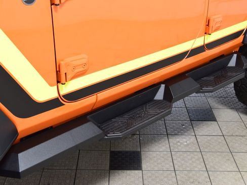 Used 2025 Jeep Wrangler Sport image 26