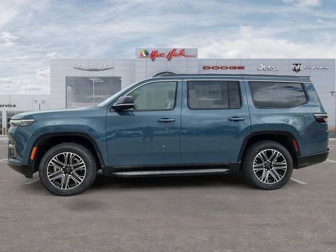 New 2026 Jeep Grand Wagoneer 2WD image 2