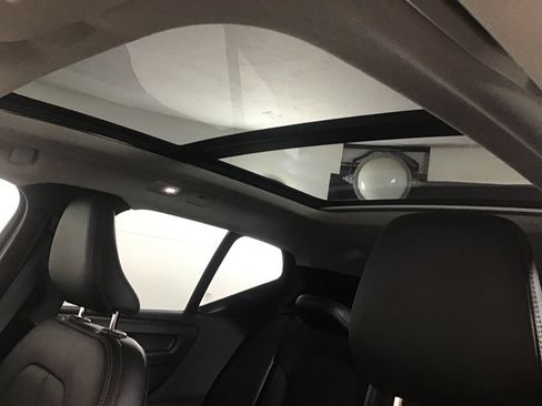 Used 2026 Volvo XC40 B5 Plus w/ Protection Package Premier AWD/4WD image 31