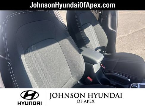 Certified 2026 Hyundai Venue SEL FWD image 20