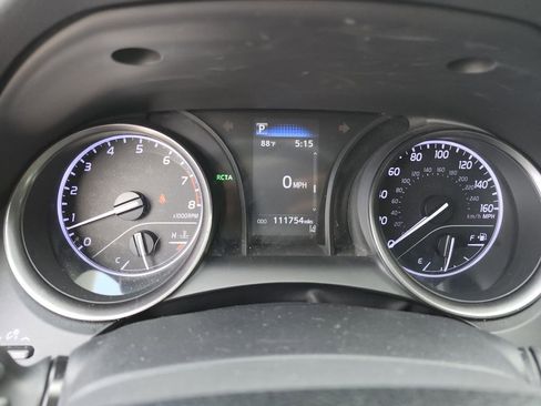 Used 2021 Toyota Camry SE FWD image 31