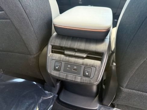 Used 2023 Nissan Ariya AWD image 54
