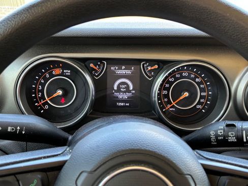 Used 2018 Jeep Wrangler Unlimited Sport AWD/4WD image 25
