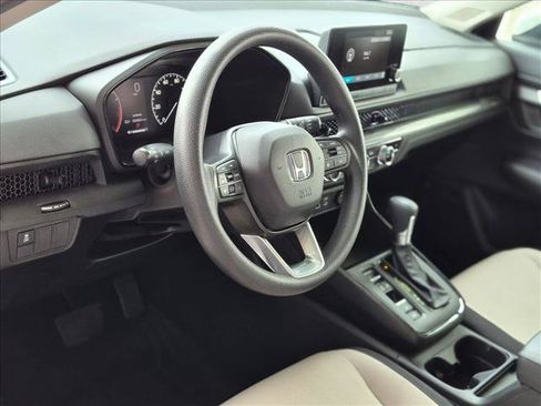 Certified 2024 Honda CR-V EX image 9