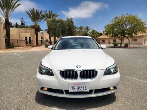 Used 2006 BMW 530xi Wagon AWD/4WD image 3