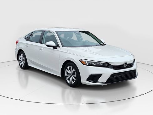 Certified 2024 Honda Civic LX image 3