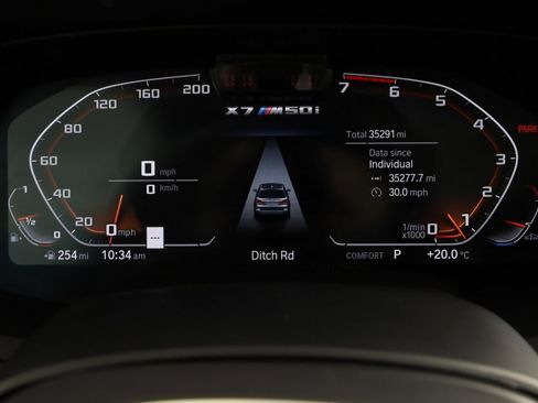 Used 2022 BMW X7 M50i image 24