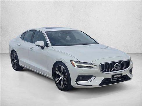 Used 2019 Volvo S60 T5 Inscription FWD image 3