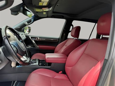 Used 2021 Lexus GX 460 Premium w/ Premium Package AWD/4WD image 21