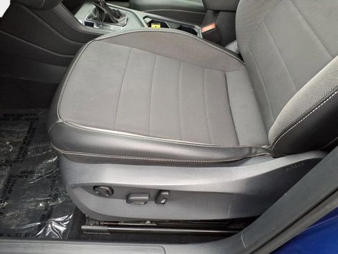 Used 2022 Volkswagen Taos SE image 15