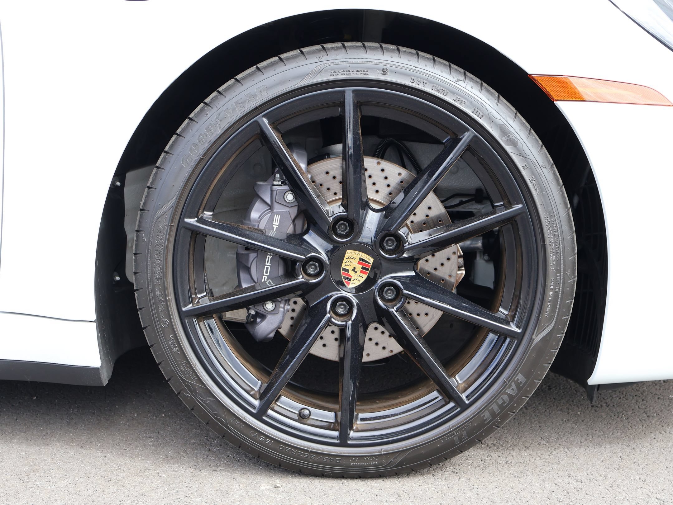 Used 2023 Porsche 911 Carrera RWD image 28