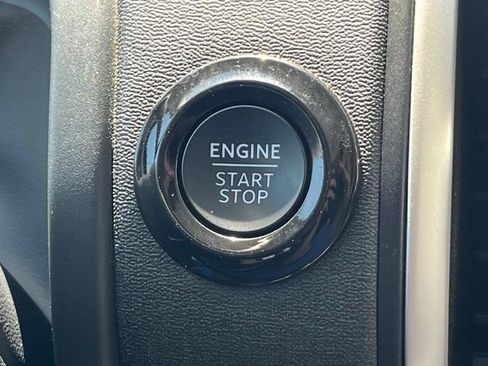 Used 2025 Ford Expedition Active RWD image 21