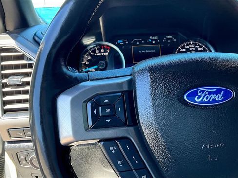 Used 2018 Ford F150 Limited image 23