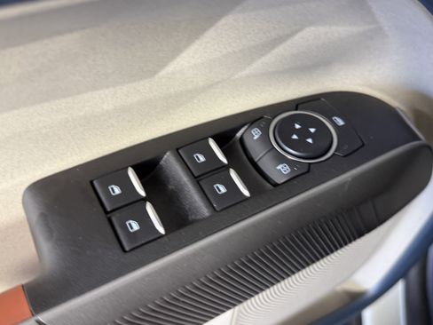 New 2025 Ford Maverick Lariat w/ 4K Tow Package image 17