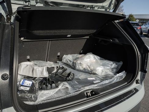 New 2026 Volvo EX30 Cross Country Ultra image 9