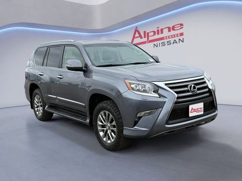 Used 2017 Lexus GX 460 Luxury w/ Preferred Accessory Package AWD/4WD image 7