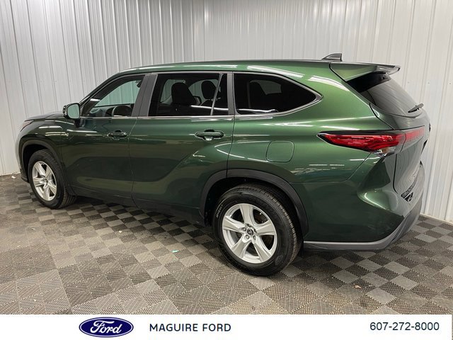 Used 2023 Toyota Highlander L FWD image 8