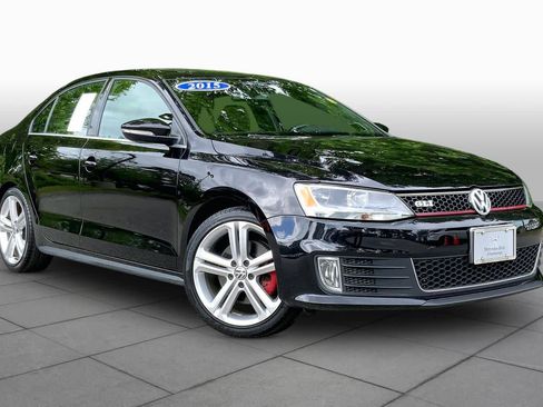 Used 2015 Volkswagen Jetta GLI SE FWD image 3
