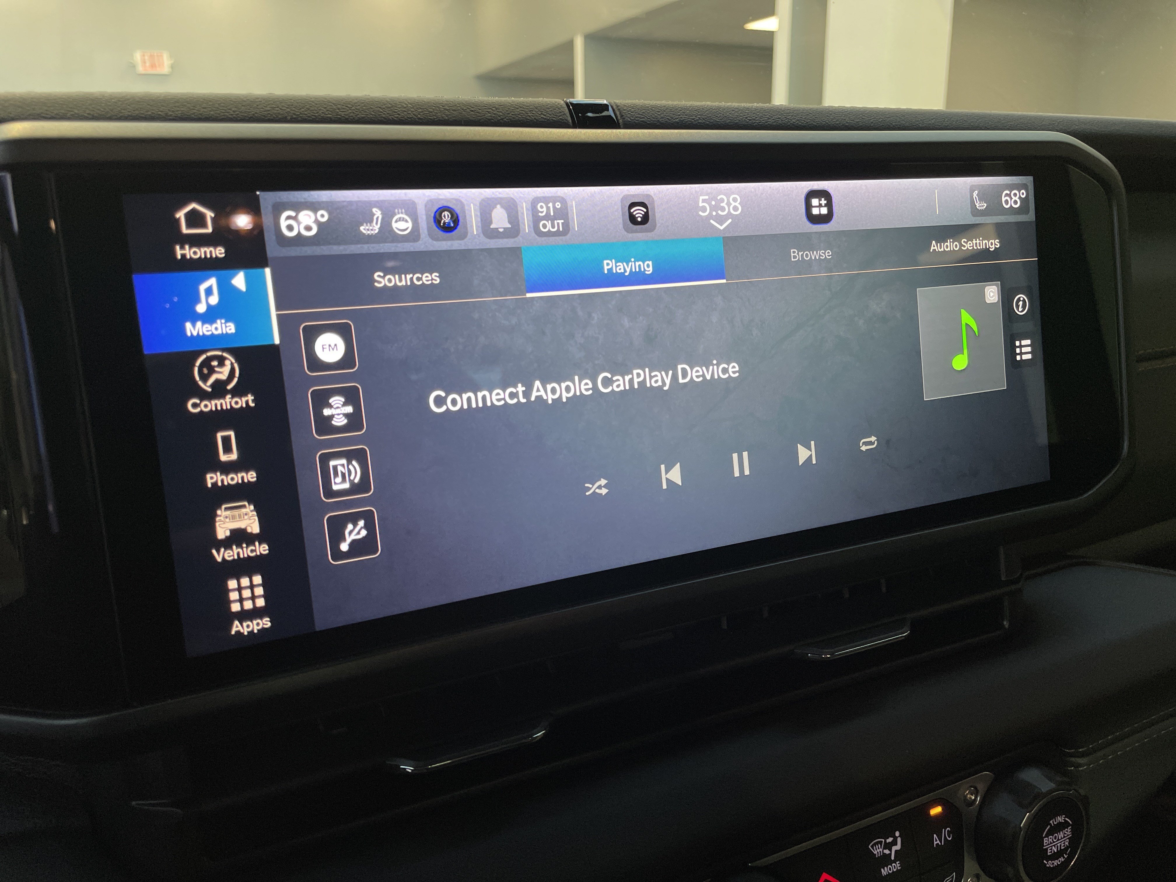 Used 2026 Jeep Gladiator Mojave w/ Steel Bumper Group AWD/4WD image 24