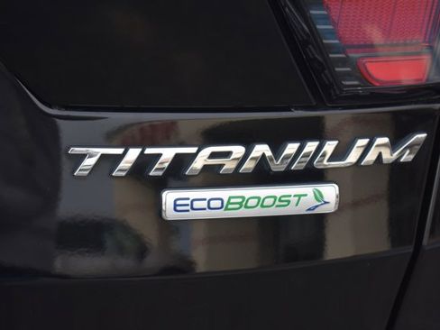 Used 2017 Ford Escape Titanium image 8