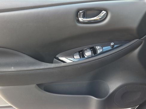 Used 2023 Nissan Leaf SV Plus image 22