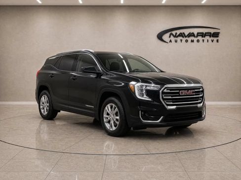 Used 2024 GMC Terrain SLT FWD image 9