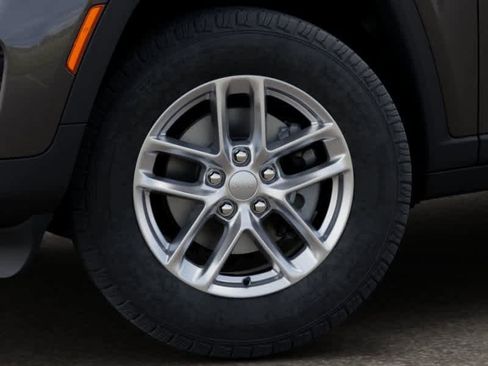 New 2026 Jeep Grand Cherokee Laredo X image 36