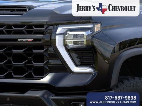 New 2026 Chevrolet Silverado 2500 ZR2 image 12