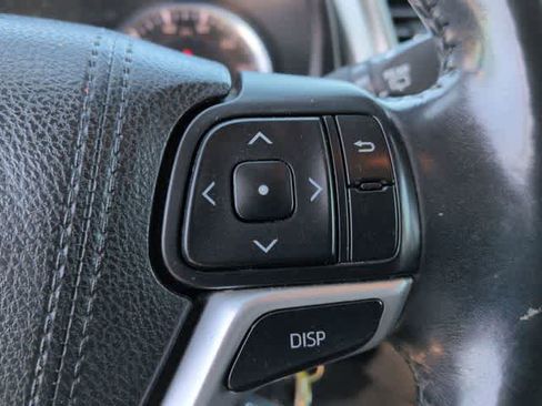 Used 2016 Toyota Highlander Plus AWD/4WD image 24