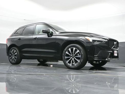 Used 2023 Volvo XC60 B5 Plus w/ Protection Package Premier image 46