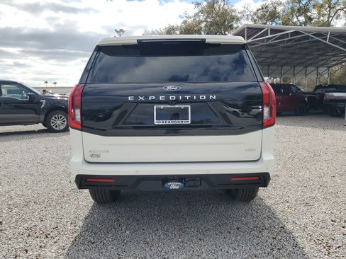 New 2026 Ford Expedition Max Active RWD image 9