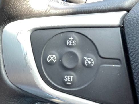 Used 2018 GMC Acadia SLT FWD image 18